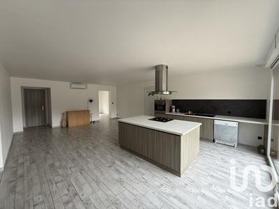 Maison - 215 m² - 7 pièces