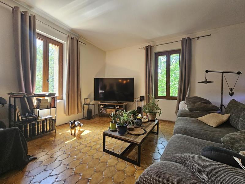 Maison - 790 m² - 15 pièces