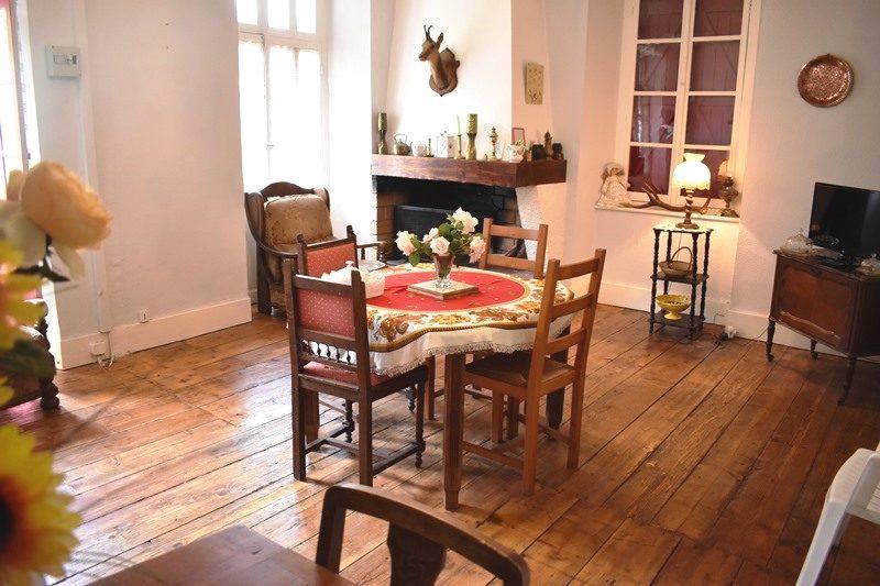 Maison - 160 m² - 8 pièces