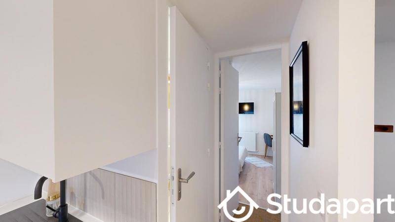 Chambre - 11 m² - 1 pièce