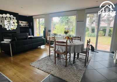 Maison - 120 m² - 5 pièces