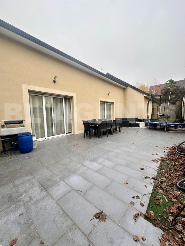 Maison - 173 m² - 8 pièces
