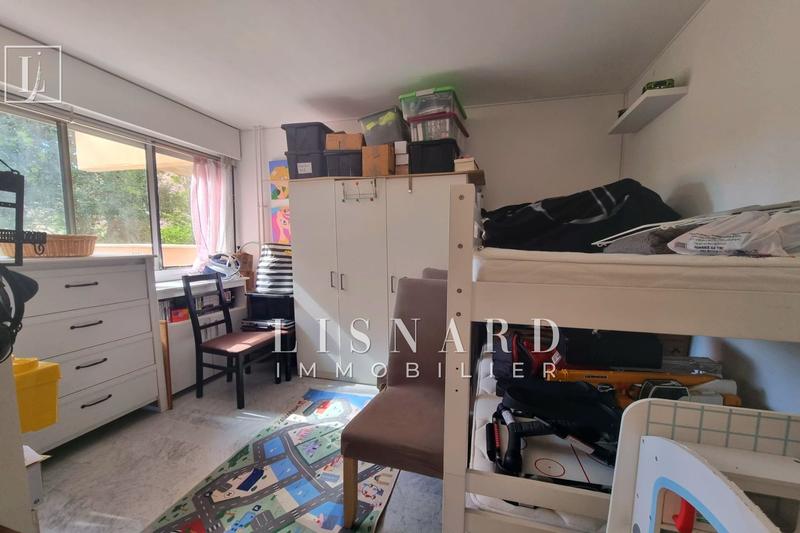 Appartement - 80 m² - 4 pièces