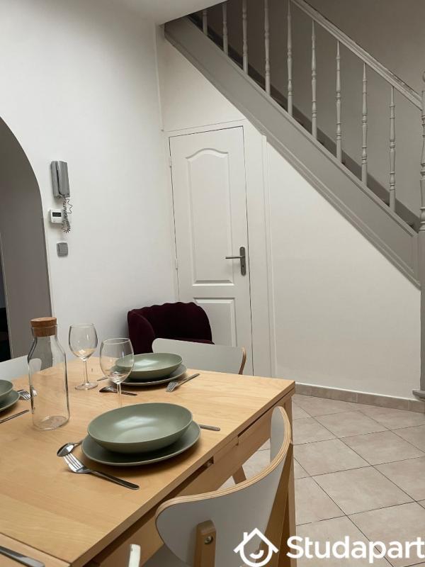 Chambre - 13 m² - 1 pièce