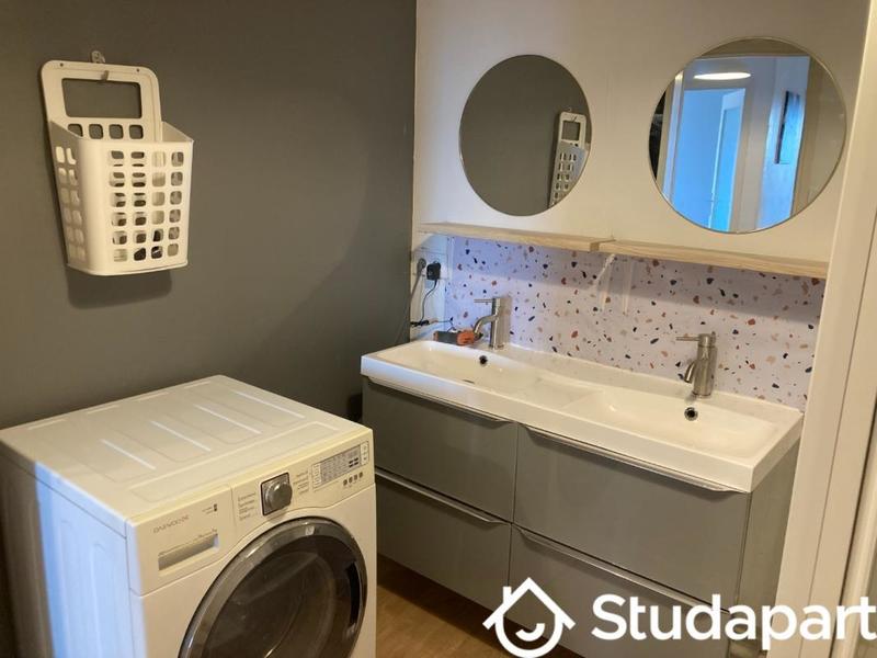 Chambre - 9 m² - 1 pièce