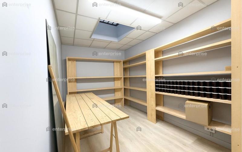 Local commercial - 146 m²