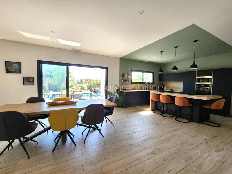 Villa - 171 m² - 5 pièces