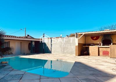 Maison - 170 m² - 9 pièces