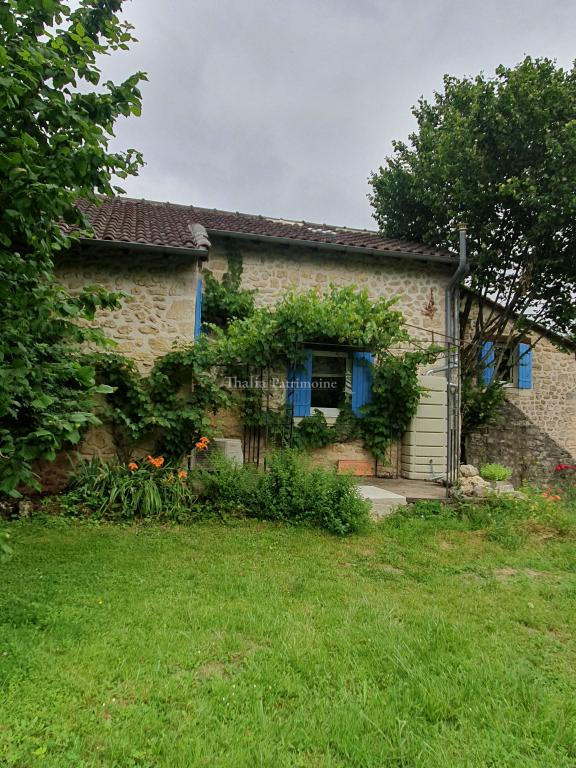 Maison - 213 m² - 7 pièces