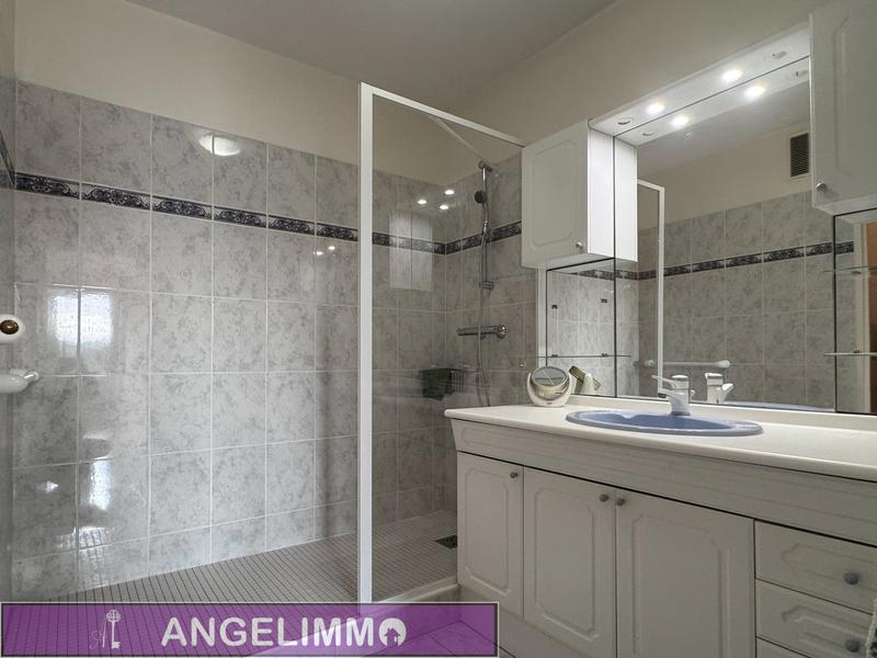 Appartement - 86 m² - 4 pièces