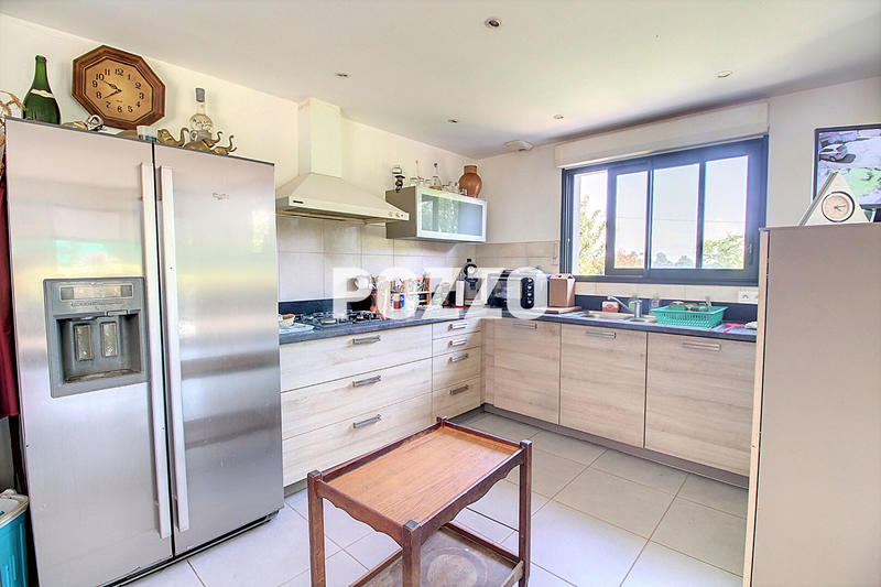 Viager - Maison - 202 m² - 8 pièces