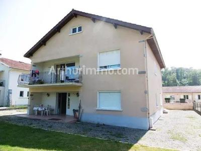 Maison - 230 m² - 6 pièces