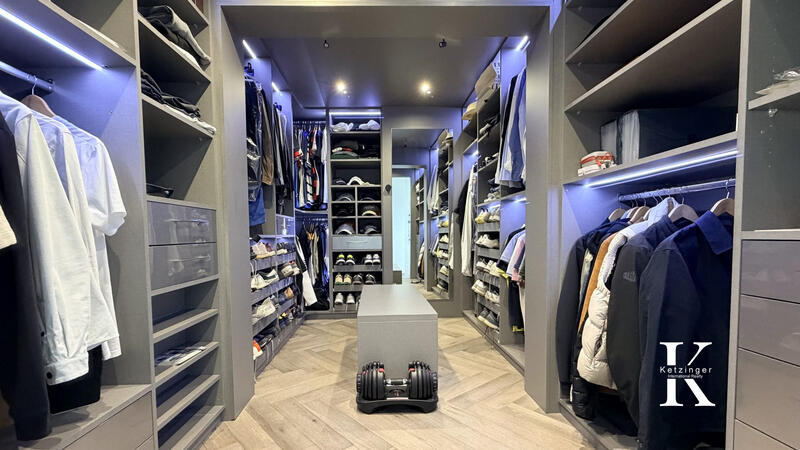 Appartement - 200 m² - 5 pièces