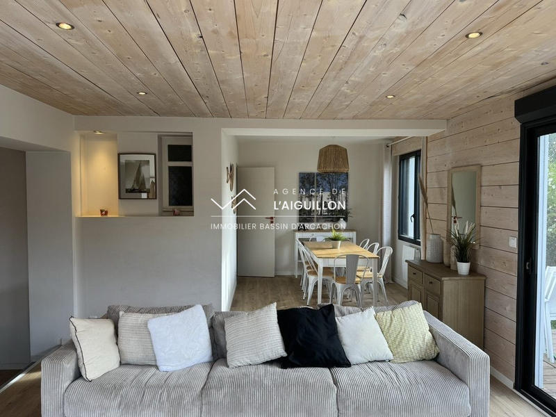 Maison - 85 m² - 4 pièces