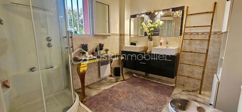 Maison - 163 m² - 7 pièces