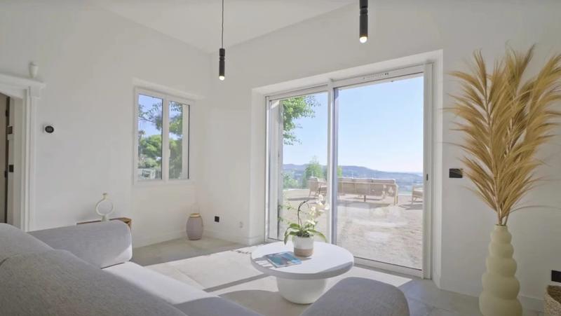 Maison - 336 m² - 12 pièces