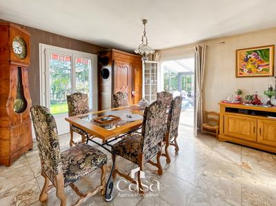 Maison - 122 m² - 6 pièces