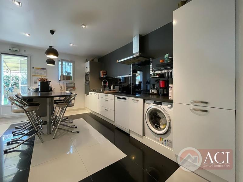 Maison - 125 m² - 6 pièces