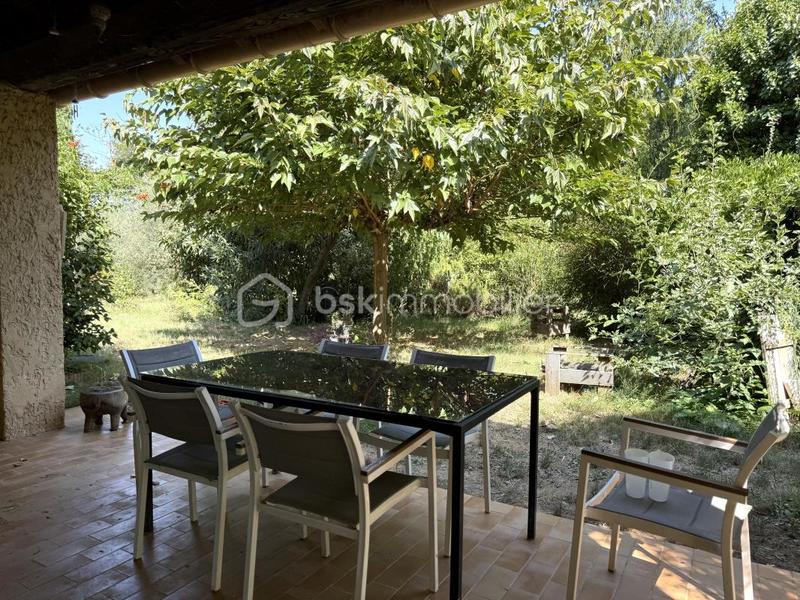 Maison traditionnelle - 93 m² - 3 pièces