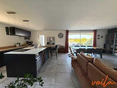 Maison - 170 m² - 7 pièces