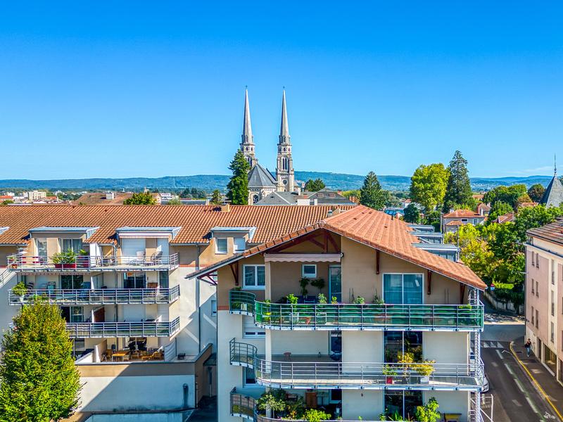 Appartement - 94 m² - 4 pièces