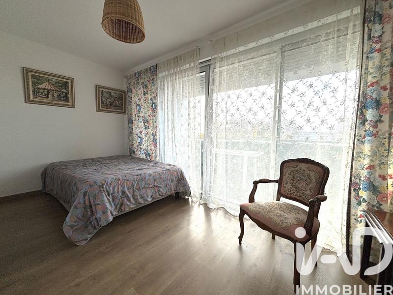 Appartement - 93 m² - 4 pièces