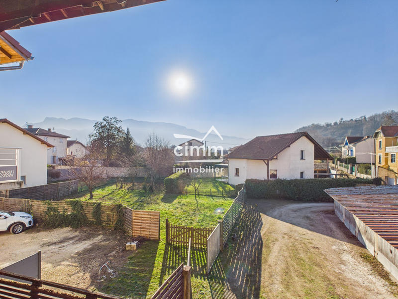 Maison ancienne - 300 m² - 3 pièces