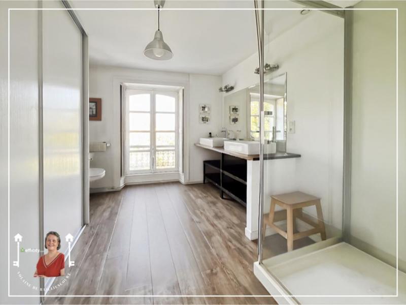 Maison - 430 m² - 12 pièces