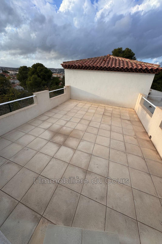 Villa - 90 m² - 4 pièces