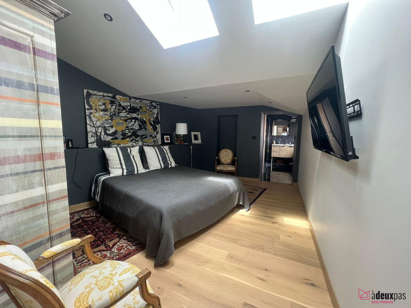 Appartement - 150 m² - 6 pièces