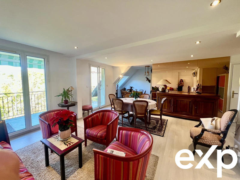 Appartement - 80 m² - 3 pièces