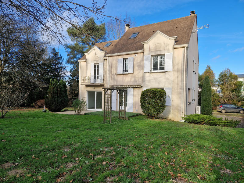 Maison - 194 m² - 10 pièces