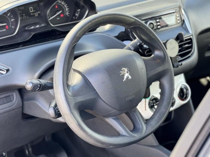 Peugeot 208 1.2 68ch Like moteur 60 000km