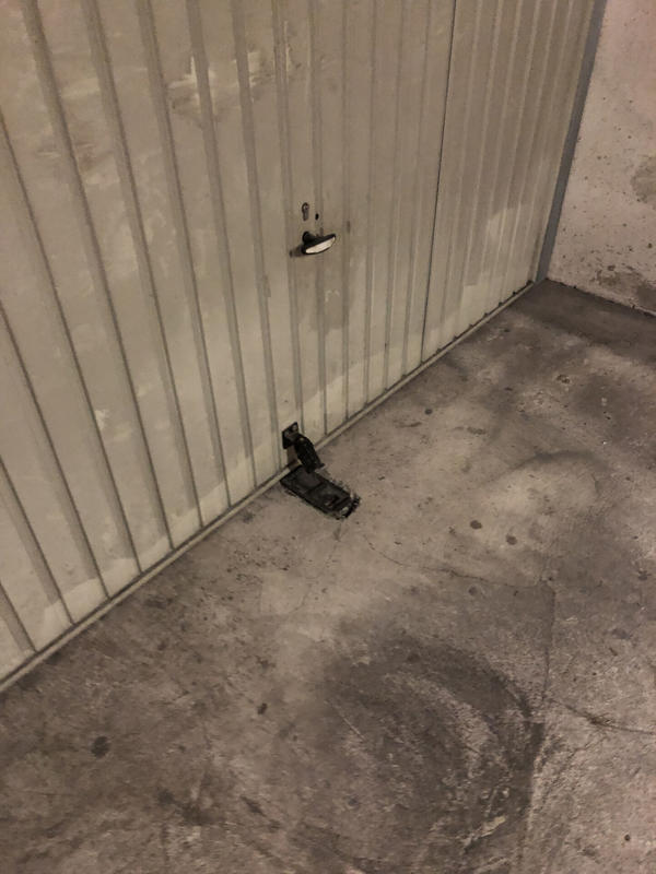 Parking / Garage - 12 m²