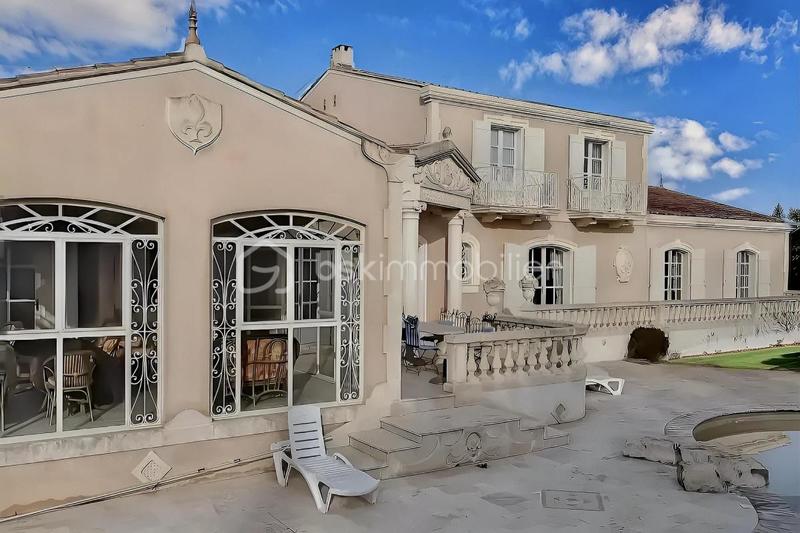 Villa - 420 m² - 11 pièces