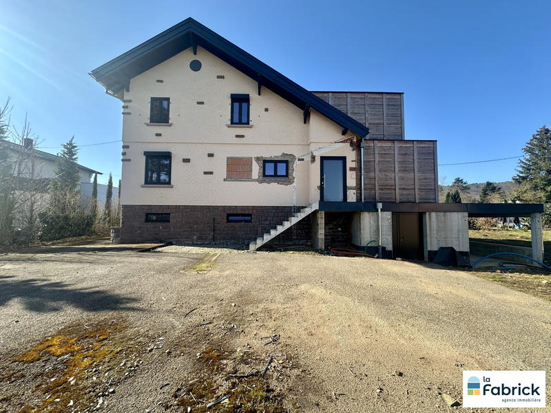 Maison ancienne - 265 m² - 10 pièces