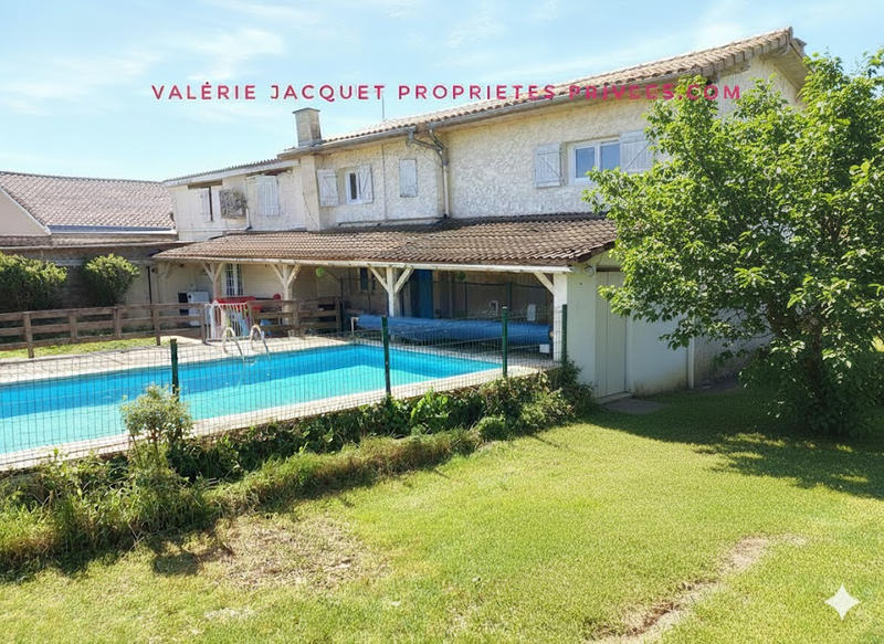 Maison - 200 m² - 8 pièces