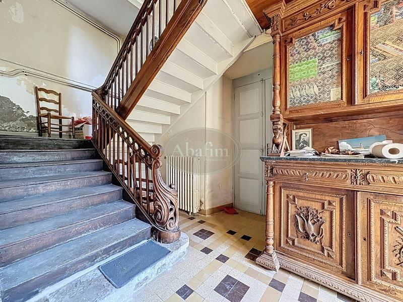 Maison - 165 m² - 8 pièces