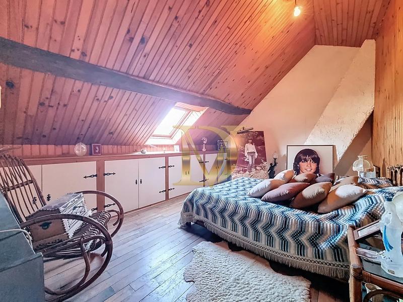 Maison - 191 m² - 7 pièces