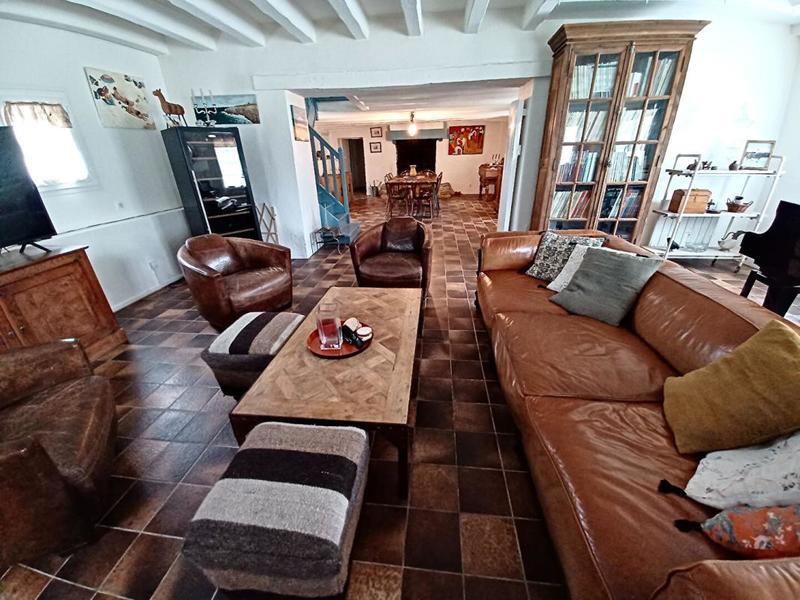 Maison - 148 m² - 7 pièces