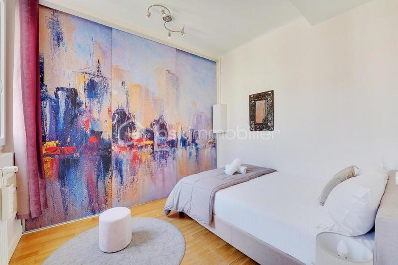 Appartement - 83 m² - 3 pièces