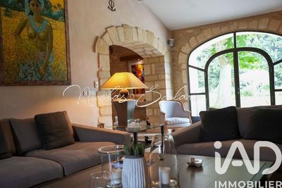 Maison - 310 m² - 8 pièces