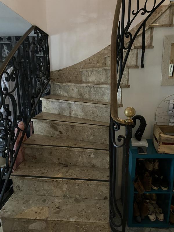 Maison ancienne - 245 m² - 7 pièces