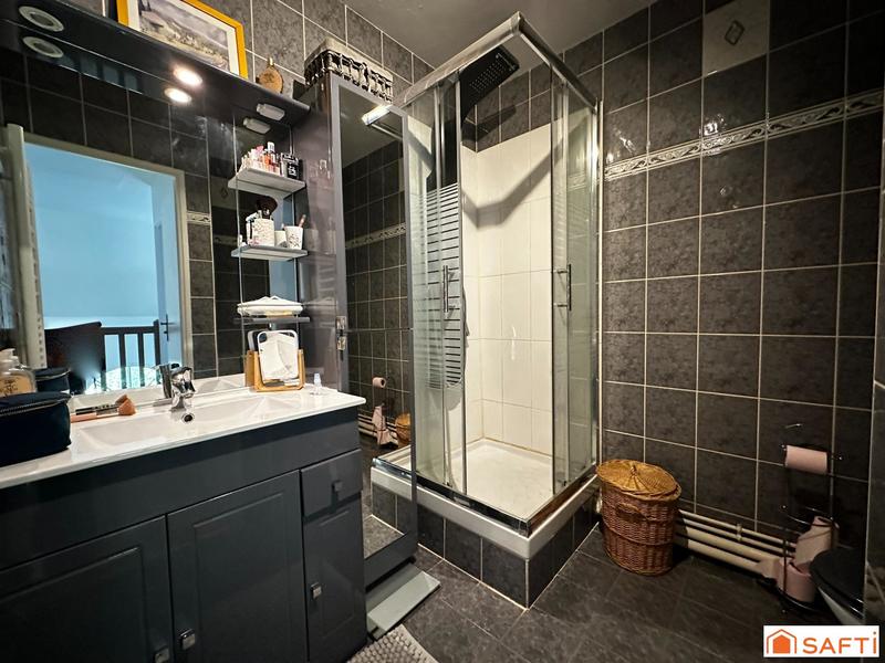 Maison - 165 m² - 7 pièces