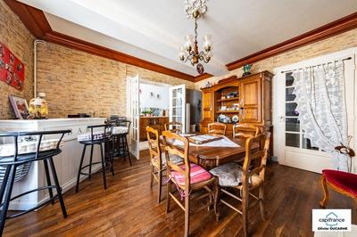 Maison de village - 228 m² - 7 pièces