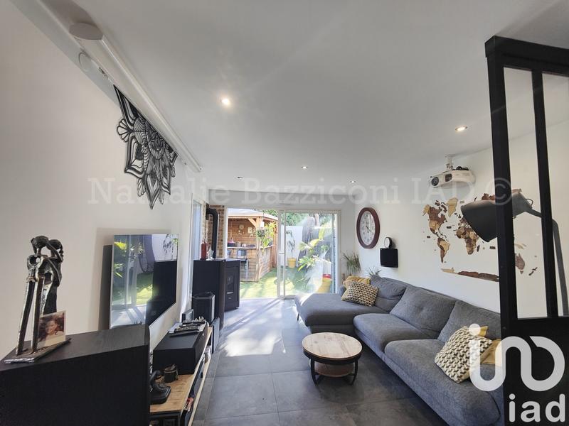 Maison - 94 m² - 5 pièces