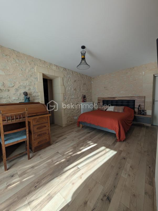 Maison en pierre - 215 m² - 7 pièces