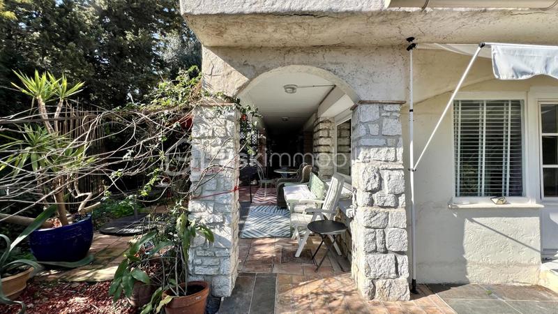 Propriété - 226 m² - 7 pièces