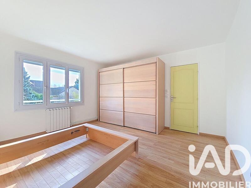 Maison - 153 m² - 8 pièces