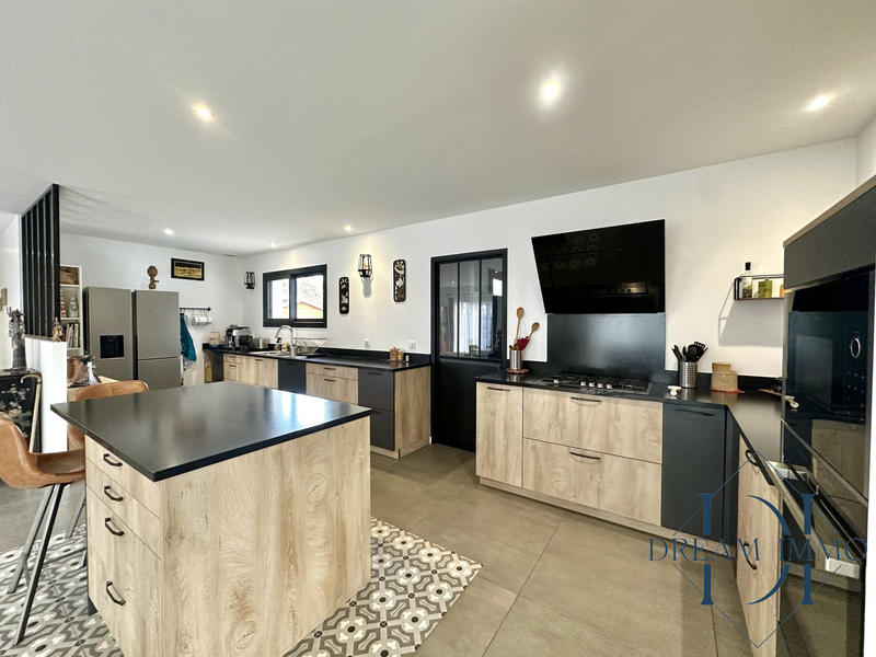 Maison contemporaine - 145 m² - 4 pièces